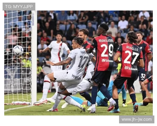 AIC评选上赛季意甲最佳阵容国米五将入选劳塔罗赖因德斯小麦在列